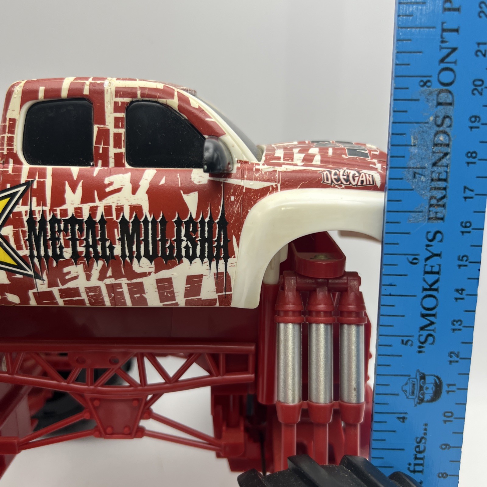 METAL MULISHA Monster Jam Truck 1:18 Brian Deegan Ronin Syndicate Rockstar Red