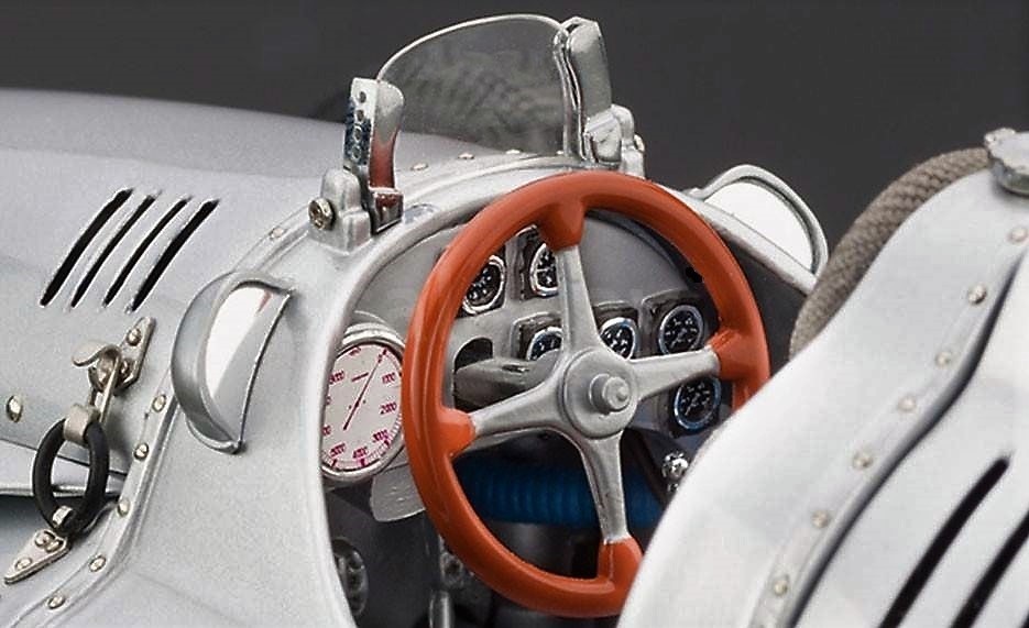 F1 GP Race Car 24 Racing Indy 12 Carousel SLR 1:18 Vintage Diecast Model
