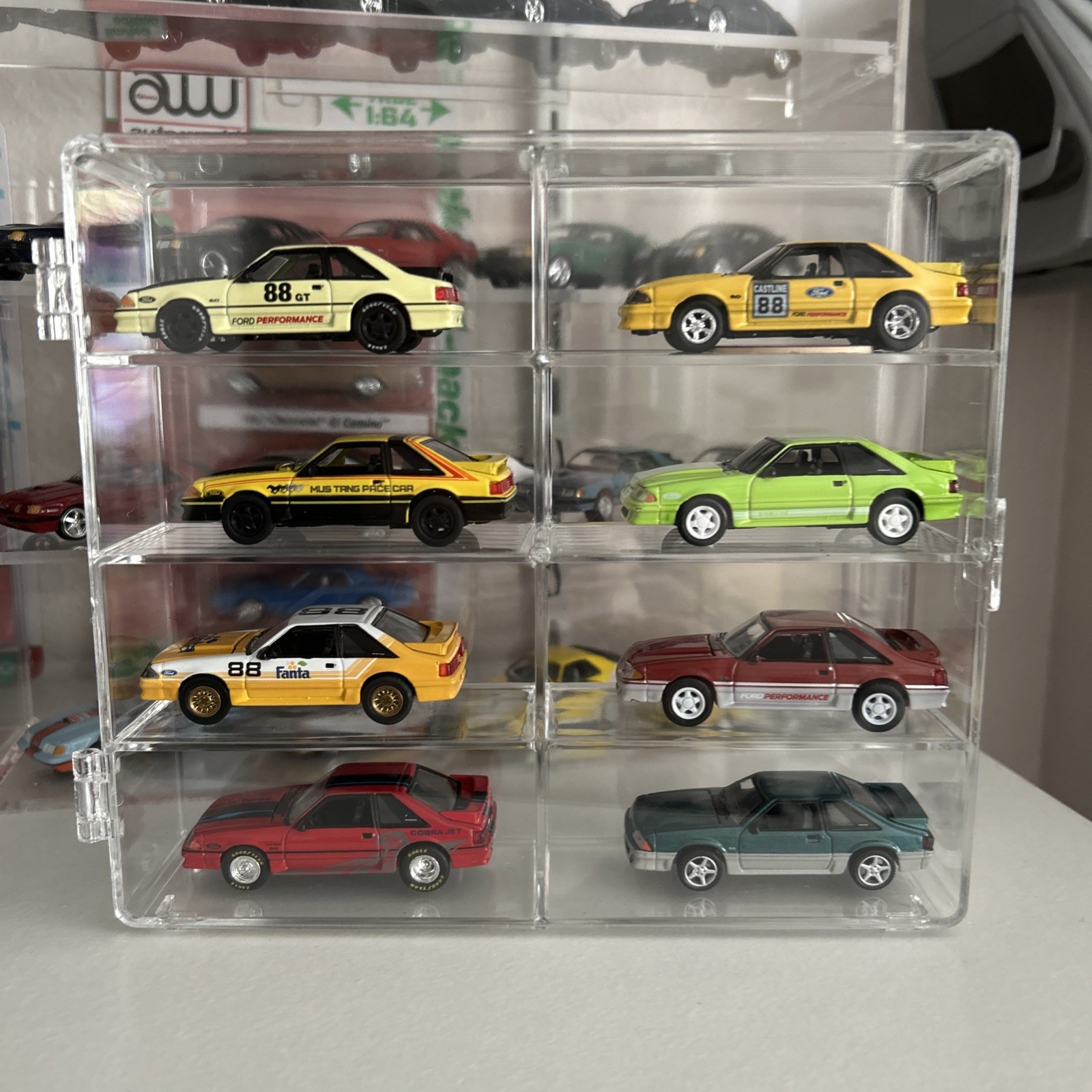 Display Case for 1/64 Diecast Cars 8 Slot Acrylic Showcase Brand New