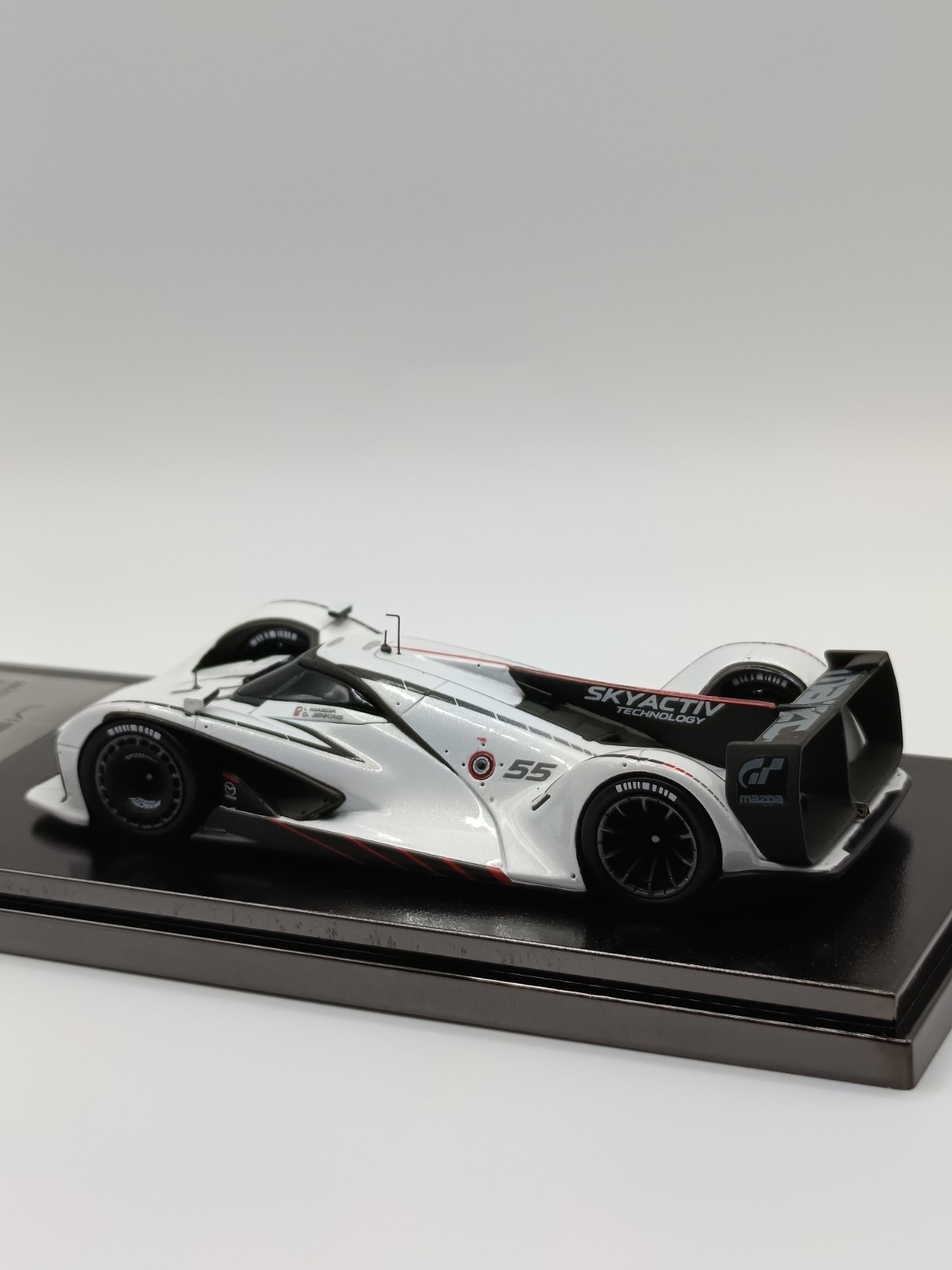 Modellers 1/43 Mazda LM55 Vision Gran Turismo – Atmospheric White MD43005 Rare!!