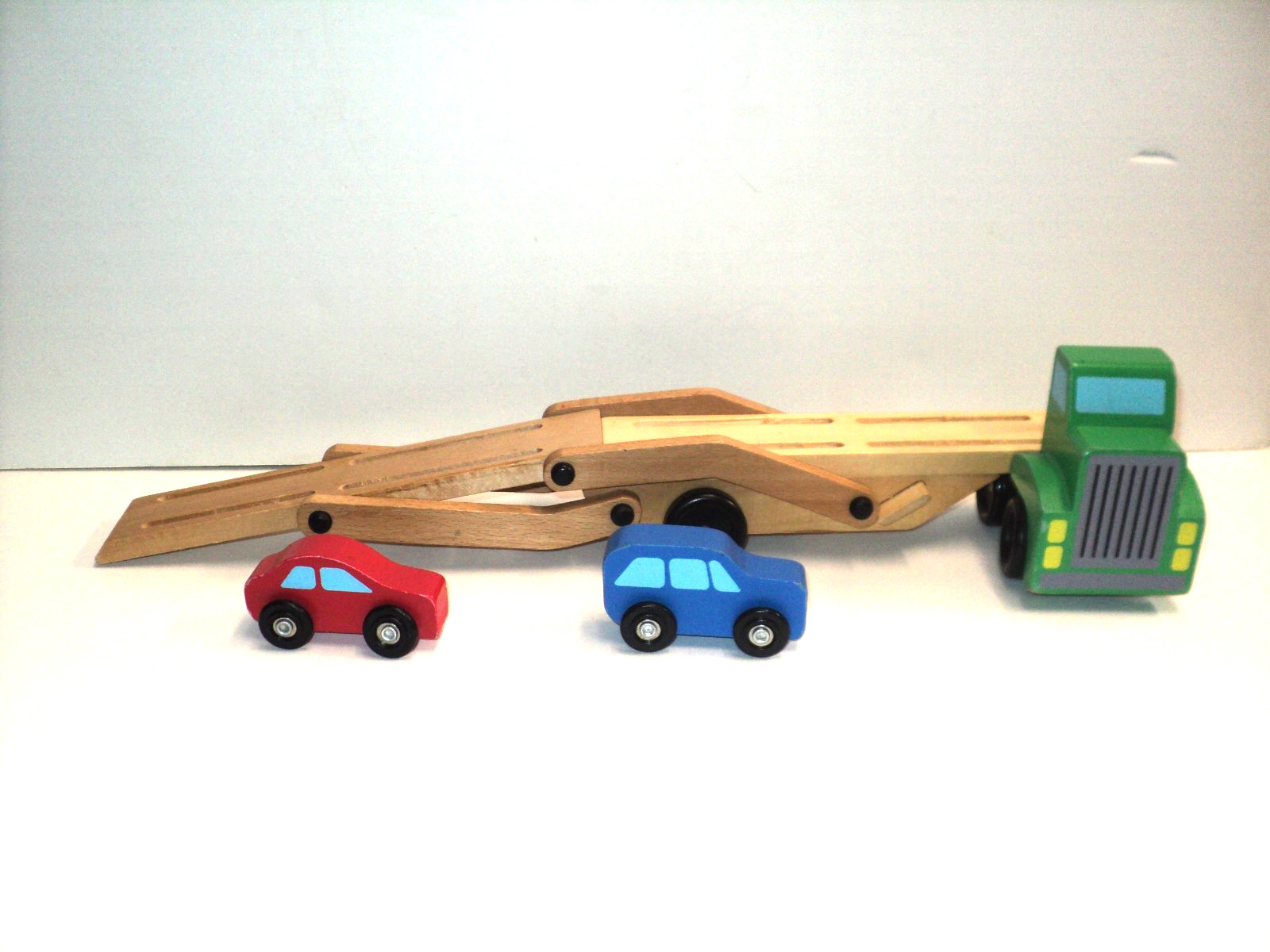 Melissa & Doug Car Carrier Classic Toy Wooden Truck & 2 Cars #4096 Wood