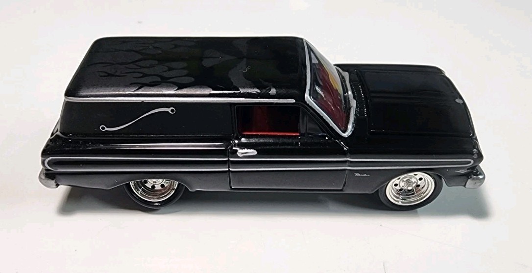 Johnny Lightning Thirteen Customs 1965 Ford Falcon Sedan Delivery 1/64 Diecast