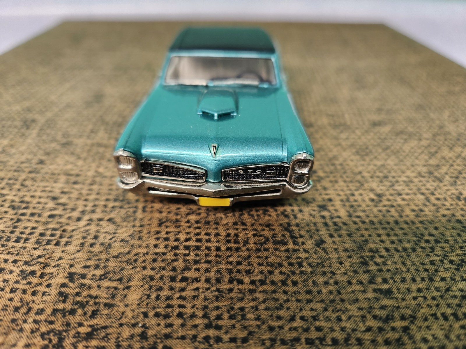 WESTERN MODELS W1H 1966 PONTIAC GTO HARD TOP 1/43 Diecast TEAL METALLIC RARE