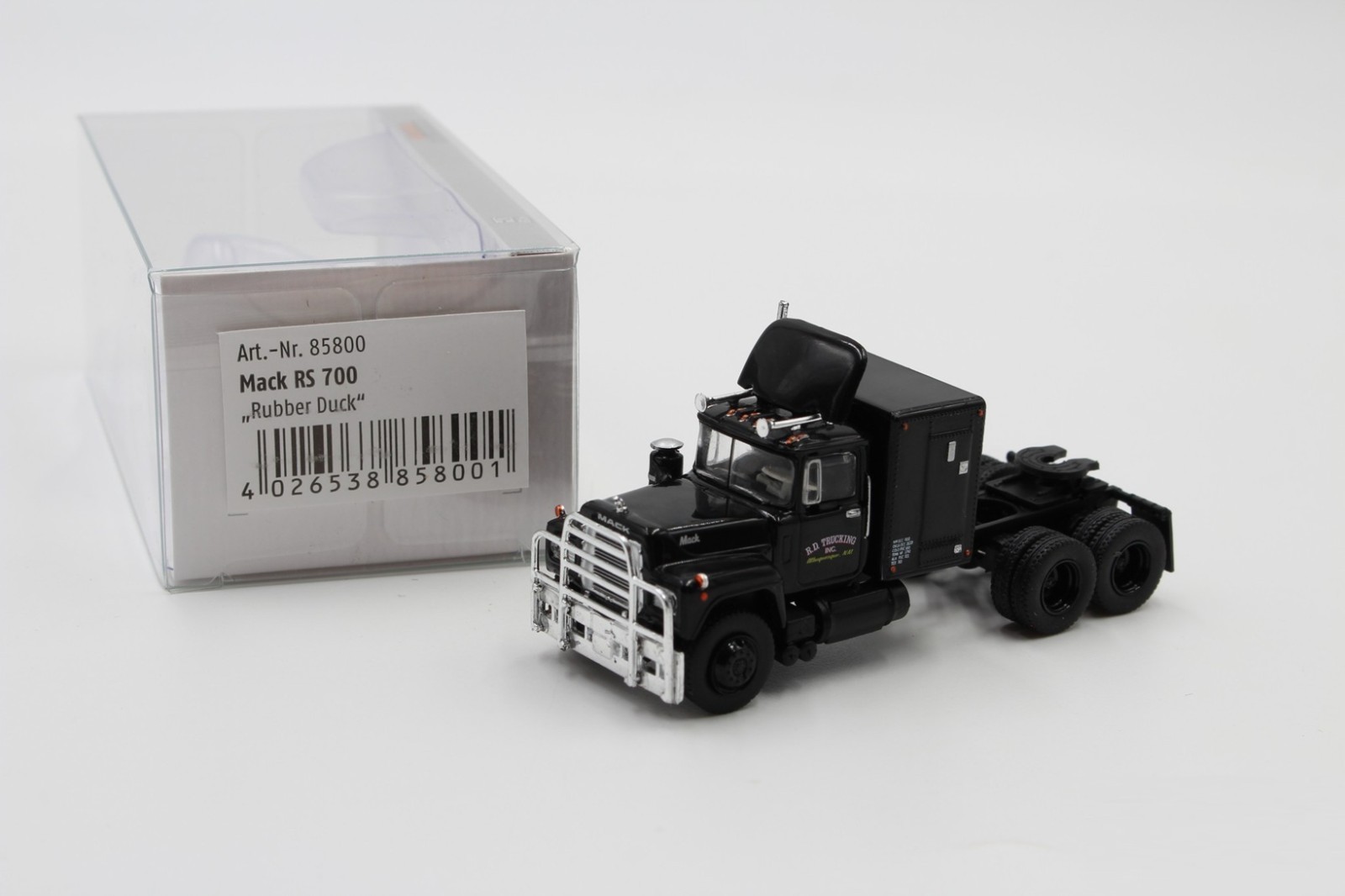 Brekina #85800 – Mack RS 700 (1966) – Rubber Duck Trucking Inc – HO 1:87 Scale