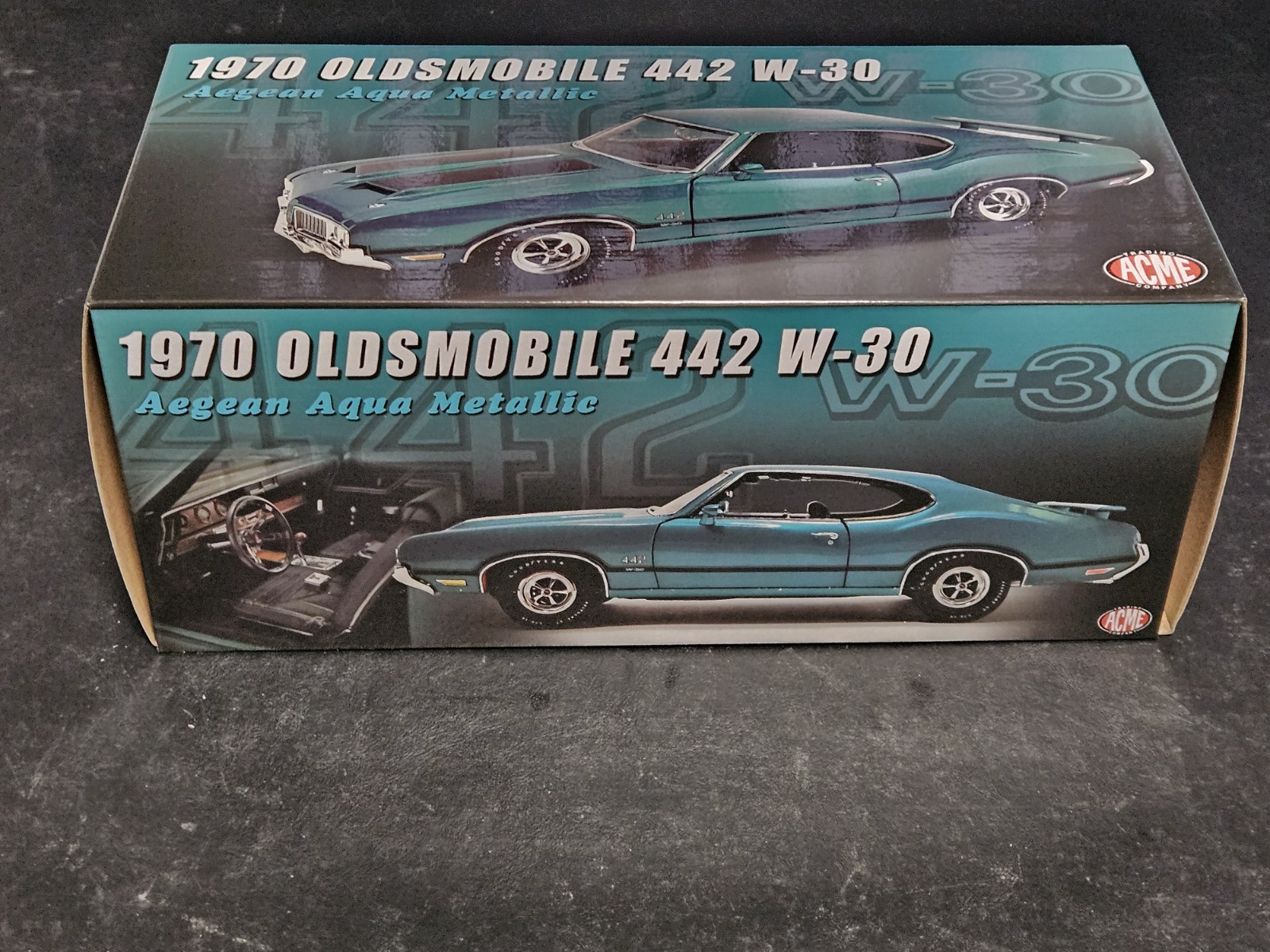 ACME 1:18 SCALE 1970 OLDSMOBILE 442 W-30 IN AEGEAN AQUA METALLIC A1805627. NEW!!