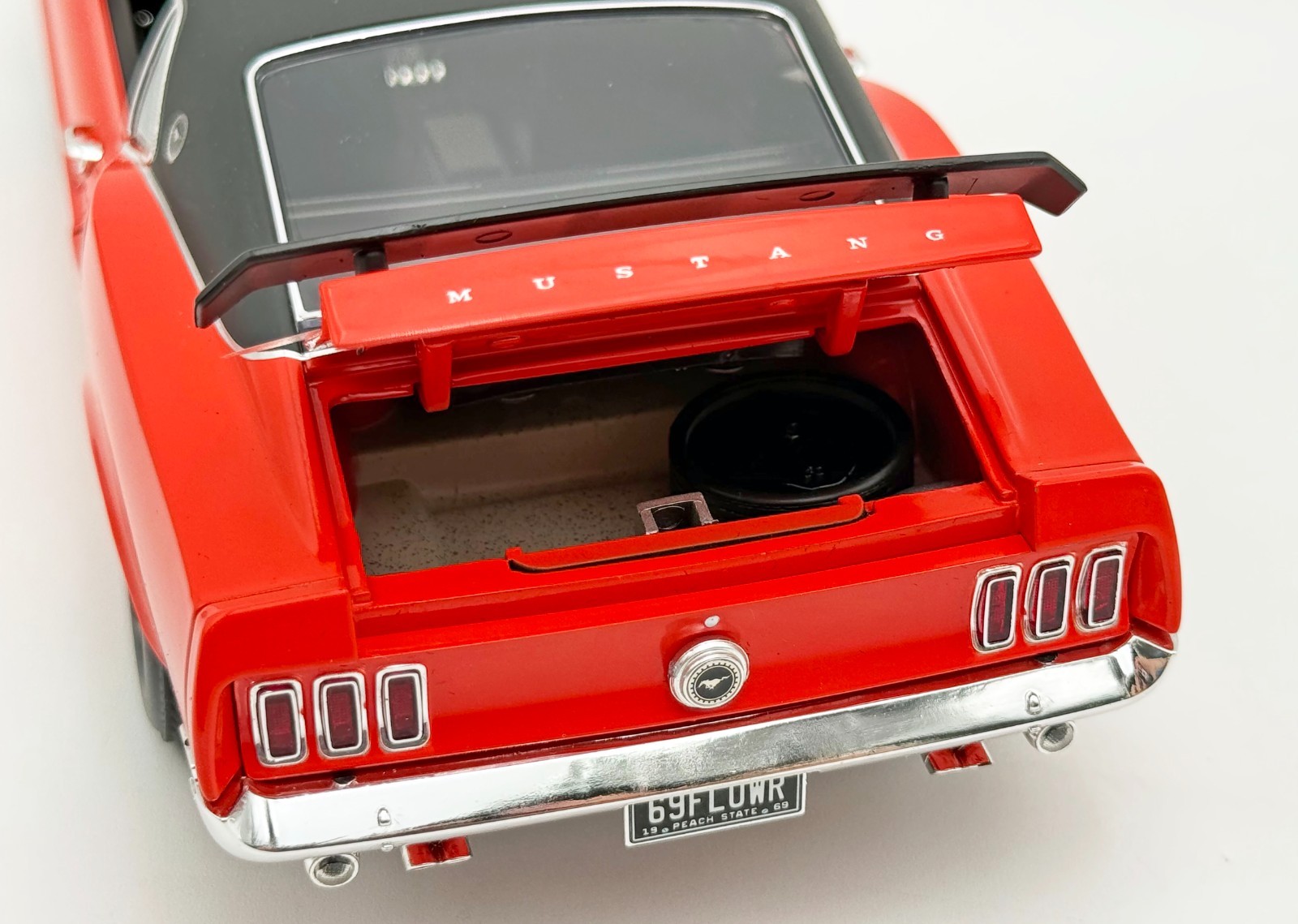 ACME SPECIAL ONLY 69 MADE – 1:18 1969 Ford Mustang 600 FLWR PWR RED – A1801890VT
