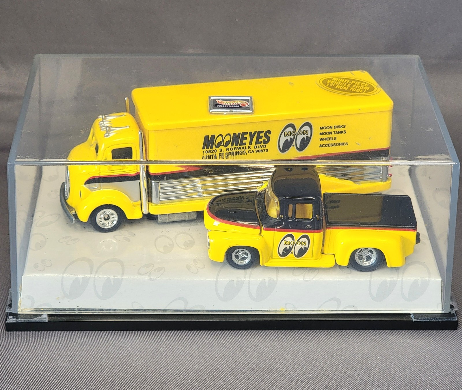 Hot Wheels Hot Rod Series Moon Equipped 1956 Ford Truck Set Mooneyes 1/64
