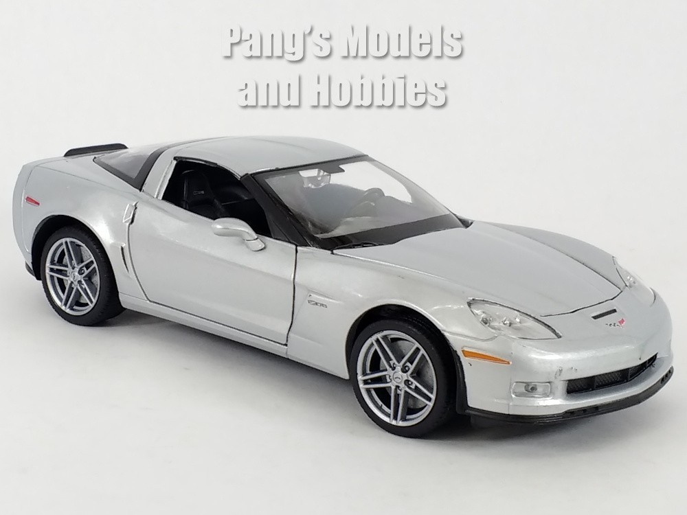 2007 Chevrolet Corvette Z06 C6 1/24 Scale Diecast Model by Welly – SILVER