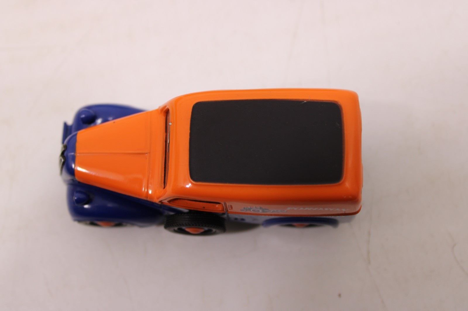 Lledo Vanguards VA06200 1:43 Scale Ford Popular Van