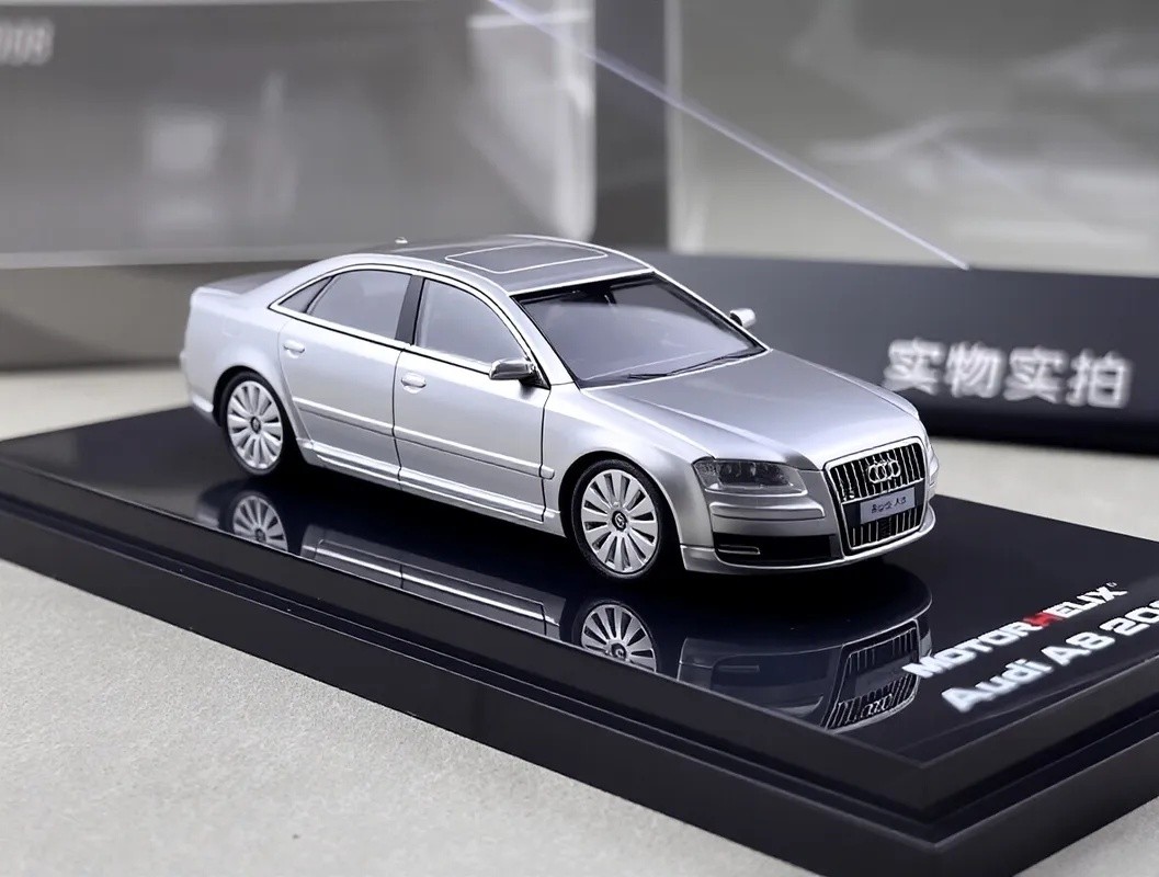 MH 1:64 Silver S8 2008 Luxury Sedan Sports Model Diecast Metal Car