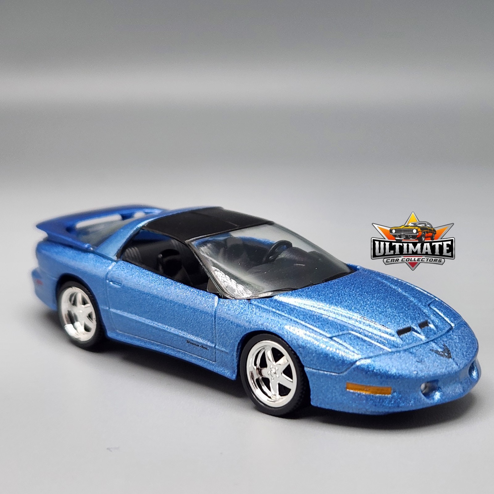 1997 Pontiac Firebird T/A WS6 Collectible 1/64 Scale Diecast Model Collector Car