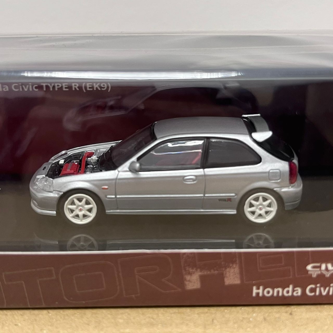 MotorHelix 1:64 Honda Civic Type R EK9 Vogue Silver Metallic MH64-M65004 Sealed