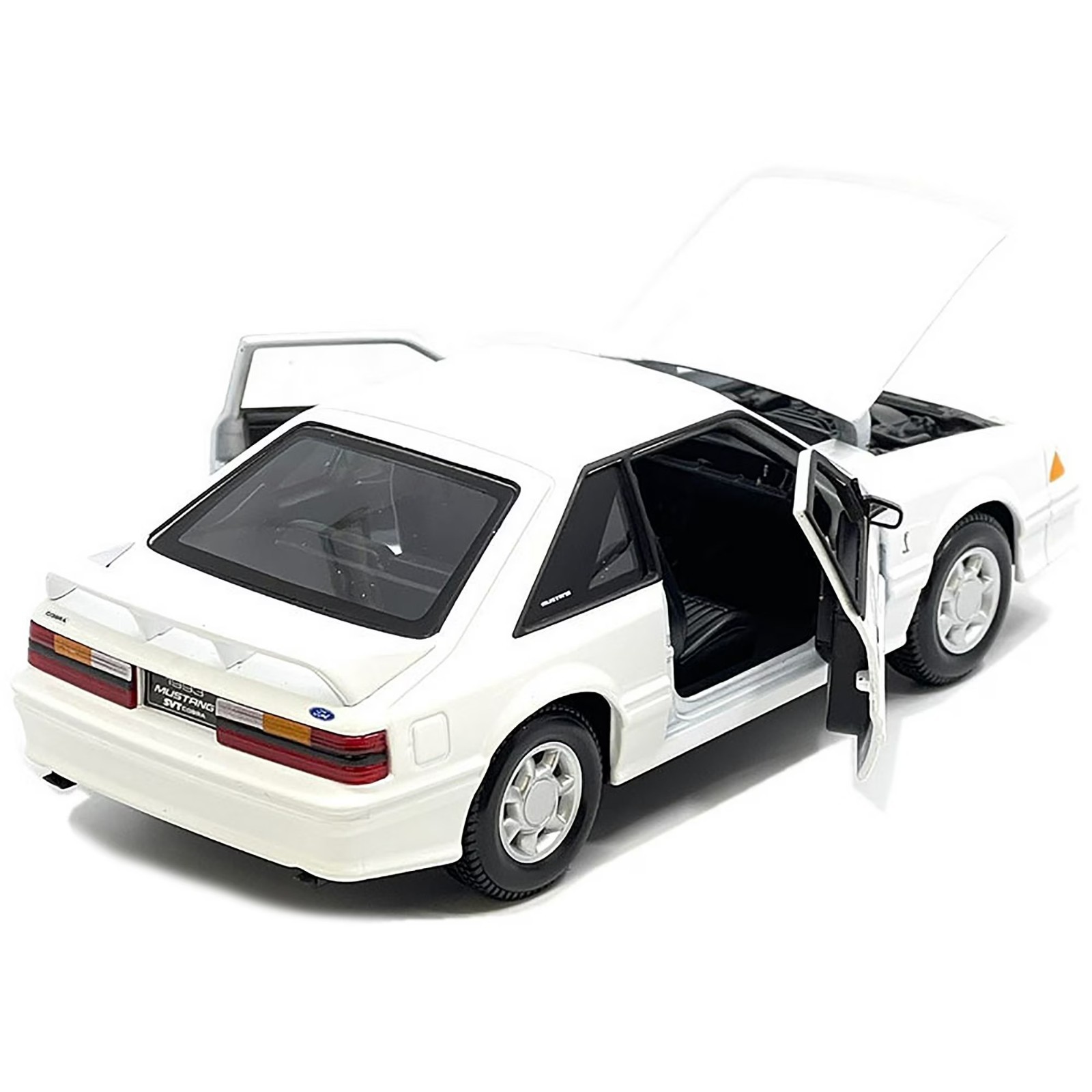 1993 FORD MUSTANG SVT COBRA WHITE 1/24 DIECAST MODEL CAR BY MAISTO 32906