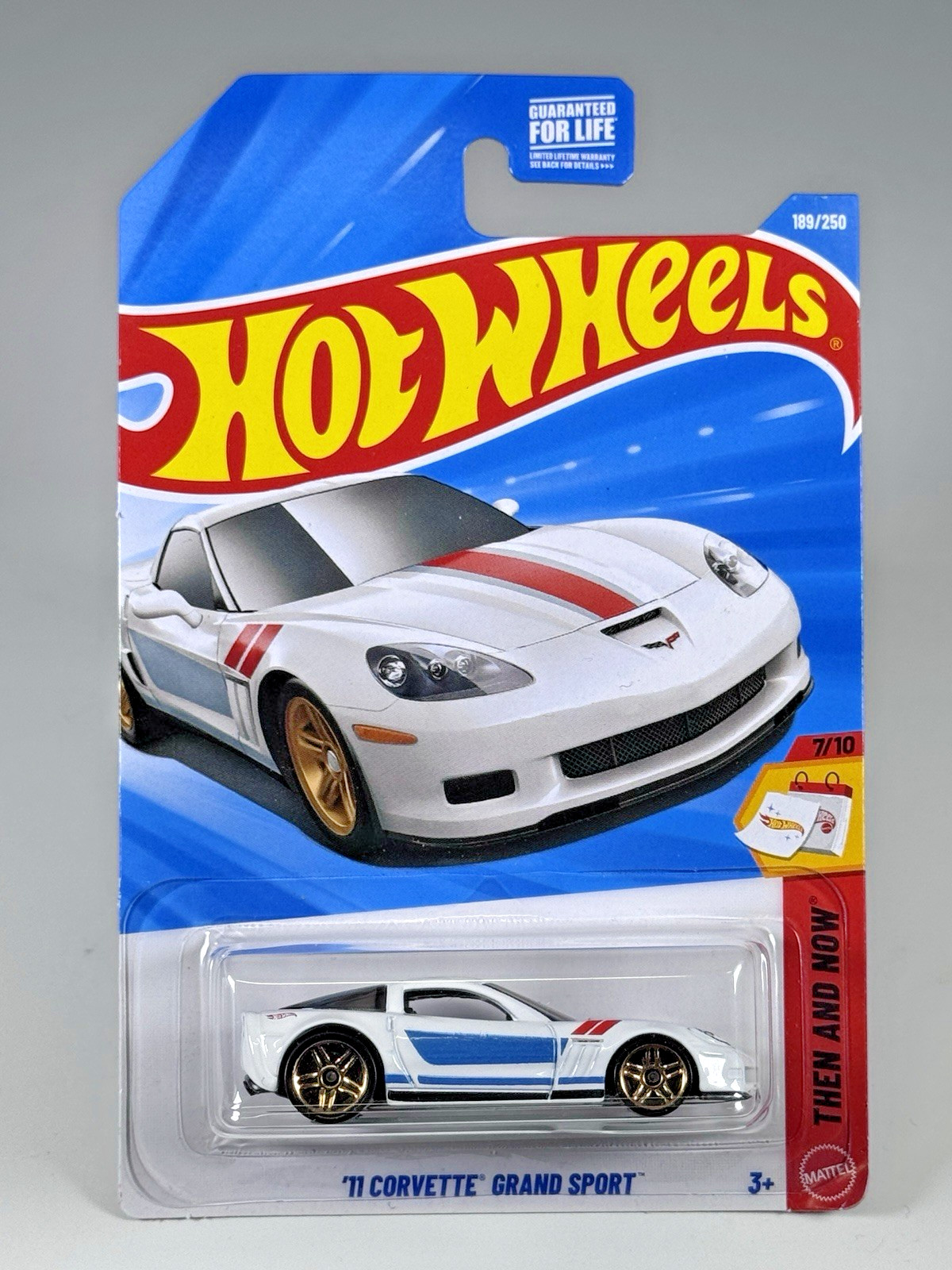 Hot Wheels ’11 Corvette Grand Sport Then and Now 7/10 White