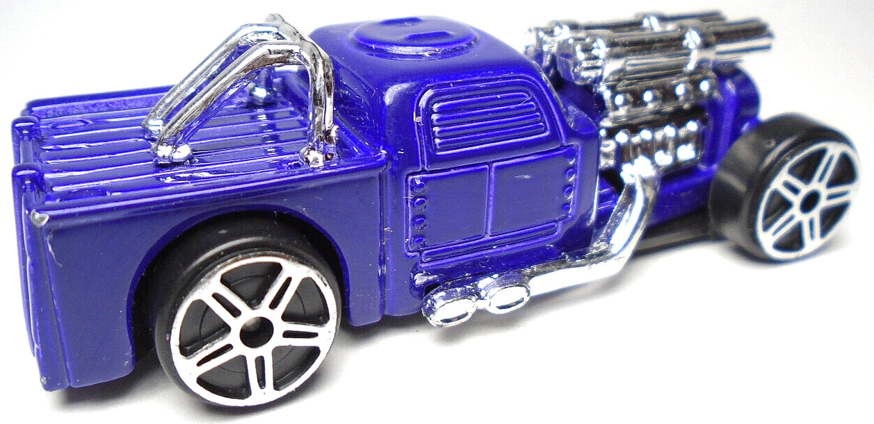 MAISTO LEADSLINGER PURPLE 1:64 DIECAST 2 3/4″ CAR WITH CHROME