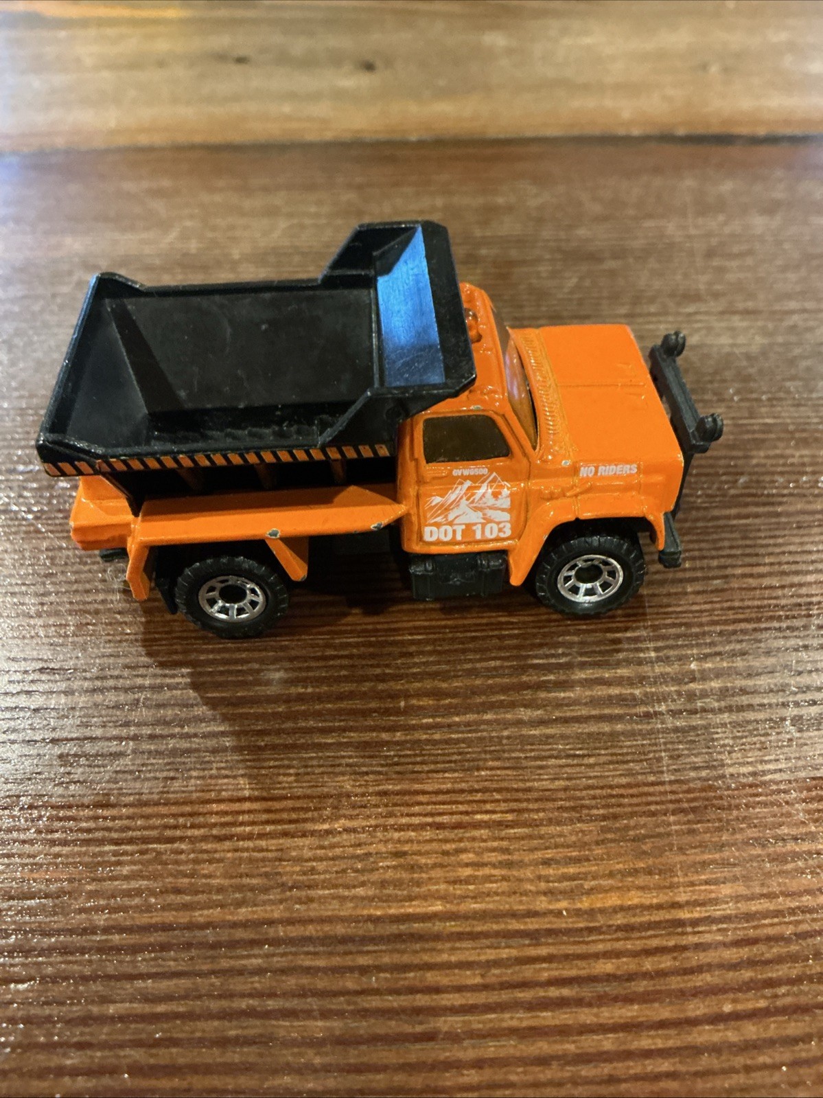 1998 Matchbox Highway Maintenance Truck 1999 Checklist Series 3 #11
