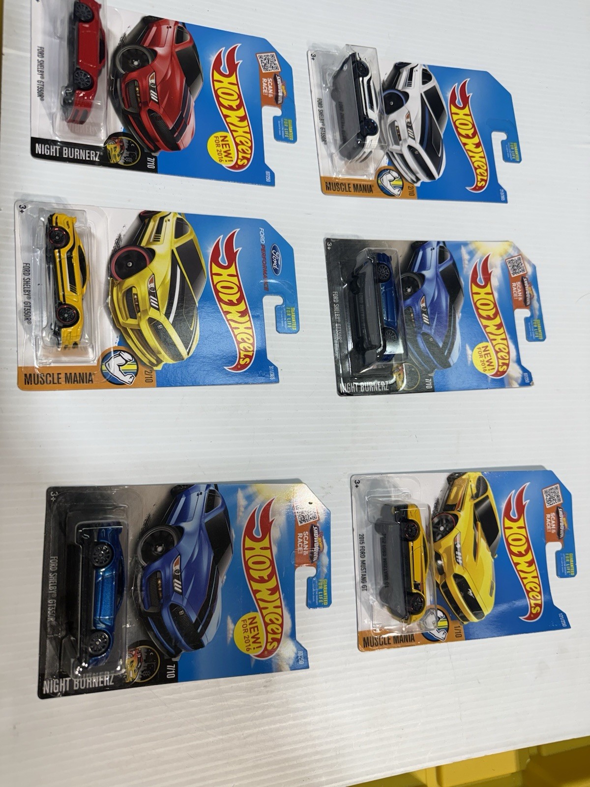 LOT OF 100 RANDOM HOT WHEELS ALL NEW