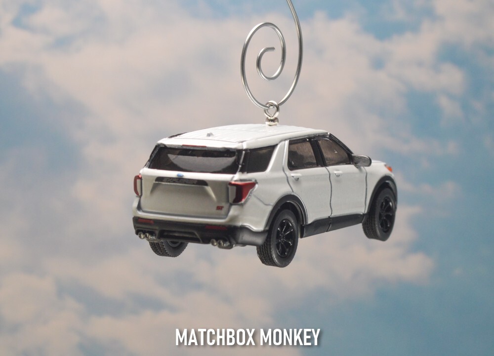 2022 Ford Explorer ST SUV Crossover Custom Christmas Ornament Adorno Badge 1/64