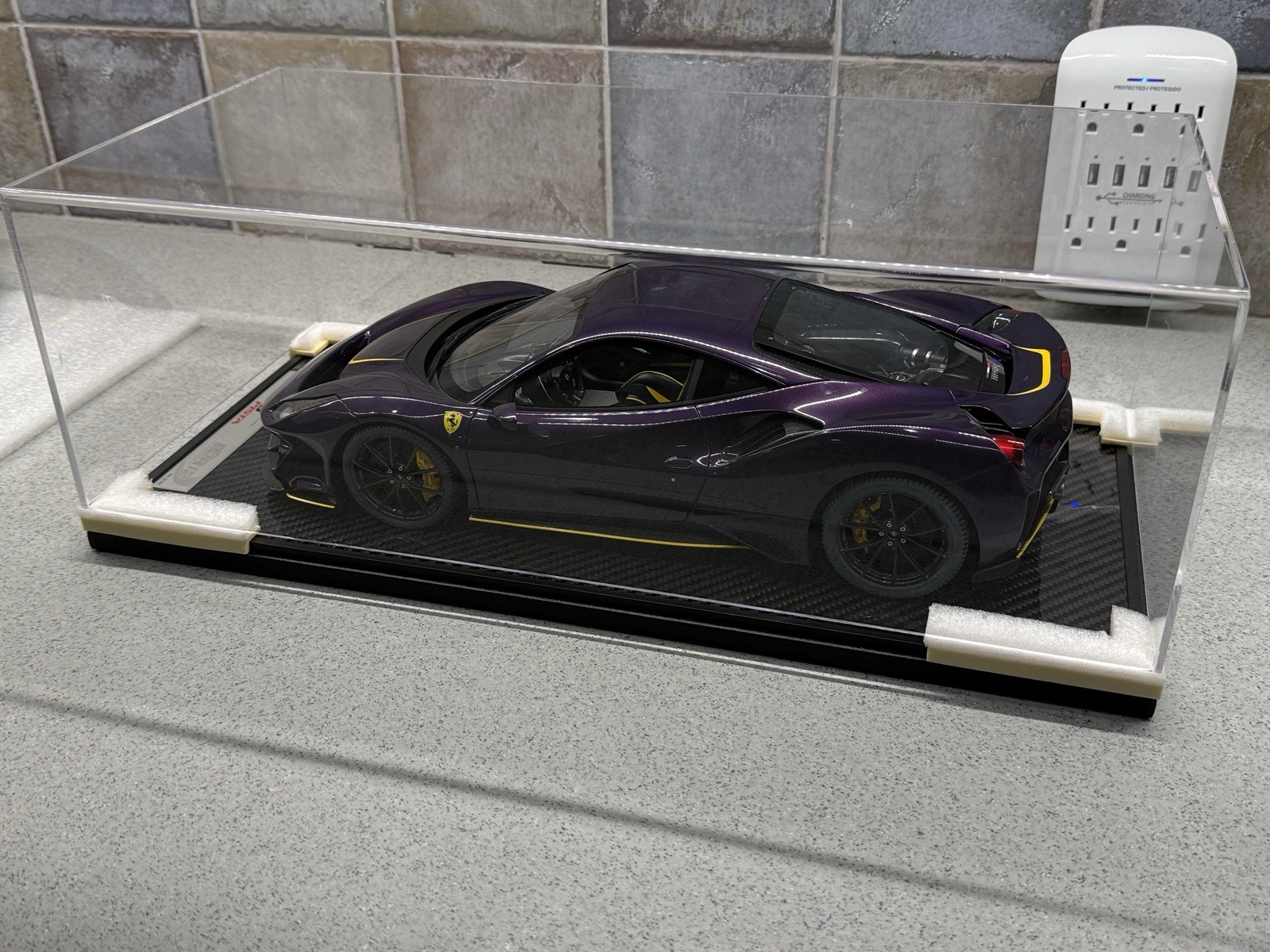 1/12 BBR1213DU. Ferrari 488 Pista. Hong Kong Violet. Limited 20 Pieces. 20/20