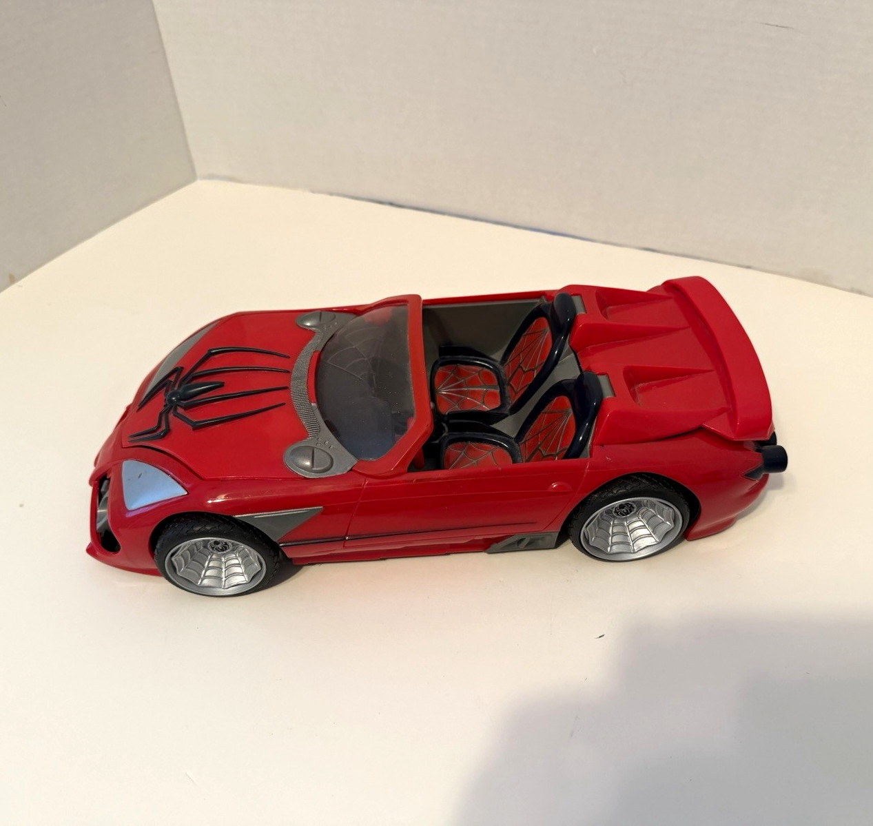 Toy Biz Spider-Man Themed Red/Black/Silver Convertible Toy Car Vehicle