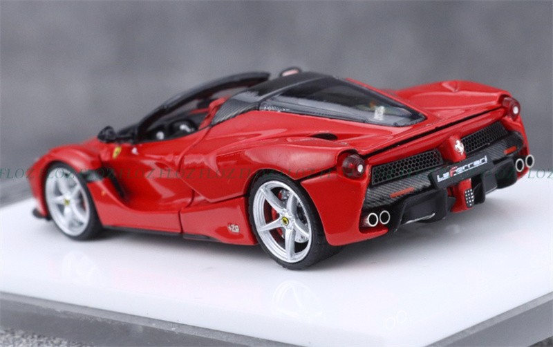 1:64 Street Buster Ferrari LaFerrari F150 Supercar Red convertible LTD 999PCS
