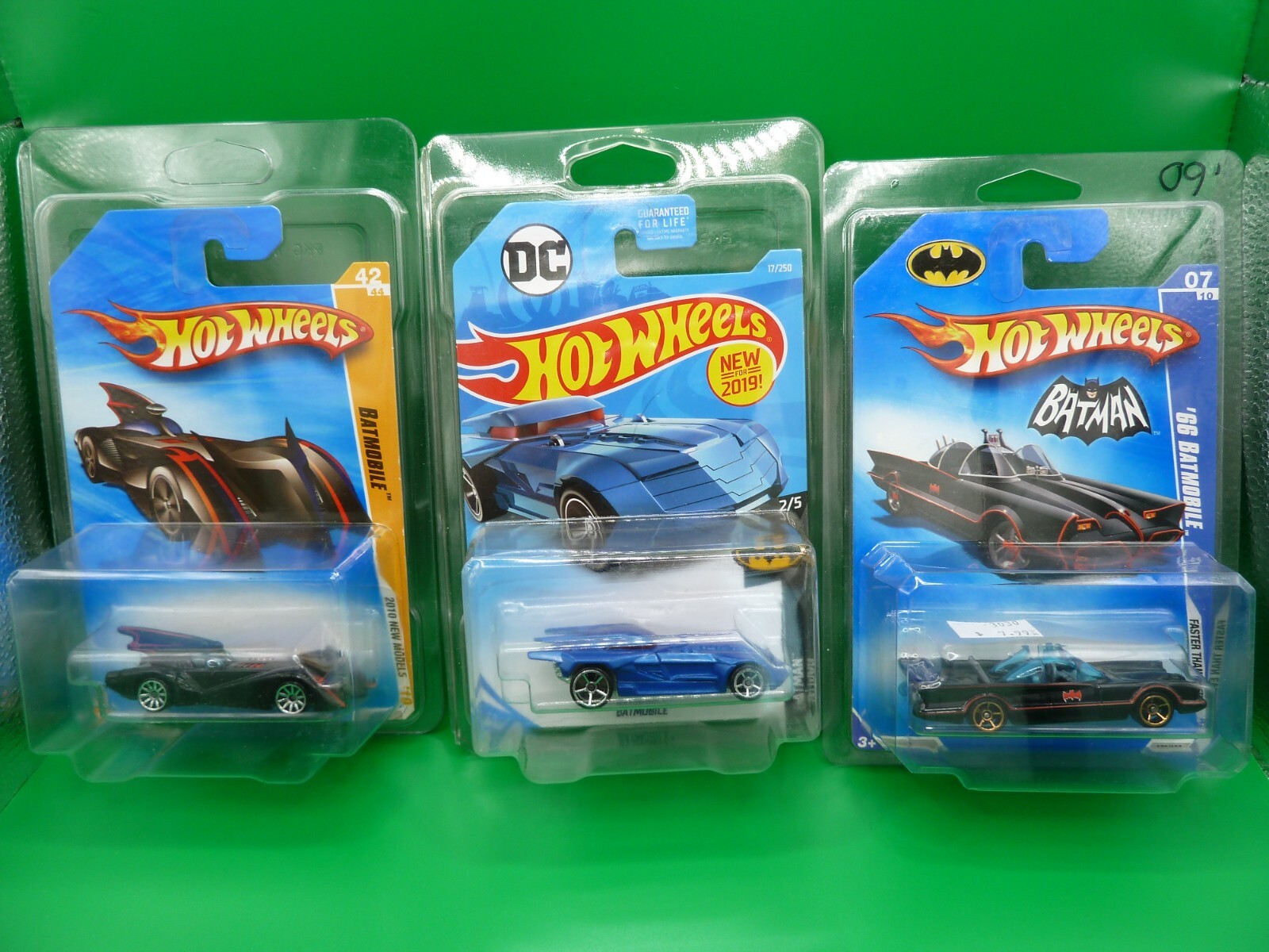 Hot Wheels Batman Cars w/cases box will contain 14 cars various years