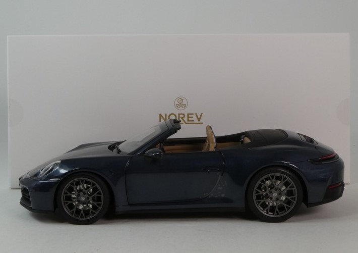 Norev Porsche 911 Carrera S Cabriolet Blue Yachting 2024 1:18 187180