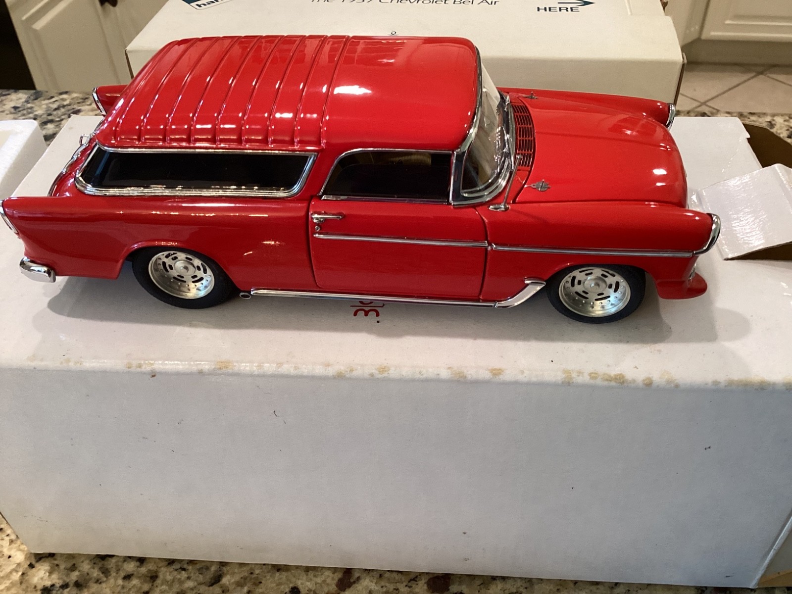 1/24 Danbury MINT 1955 Chevy Nomad Street Machine NOMAD RED