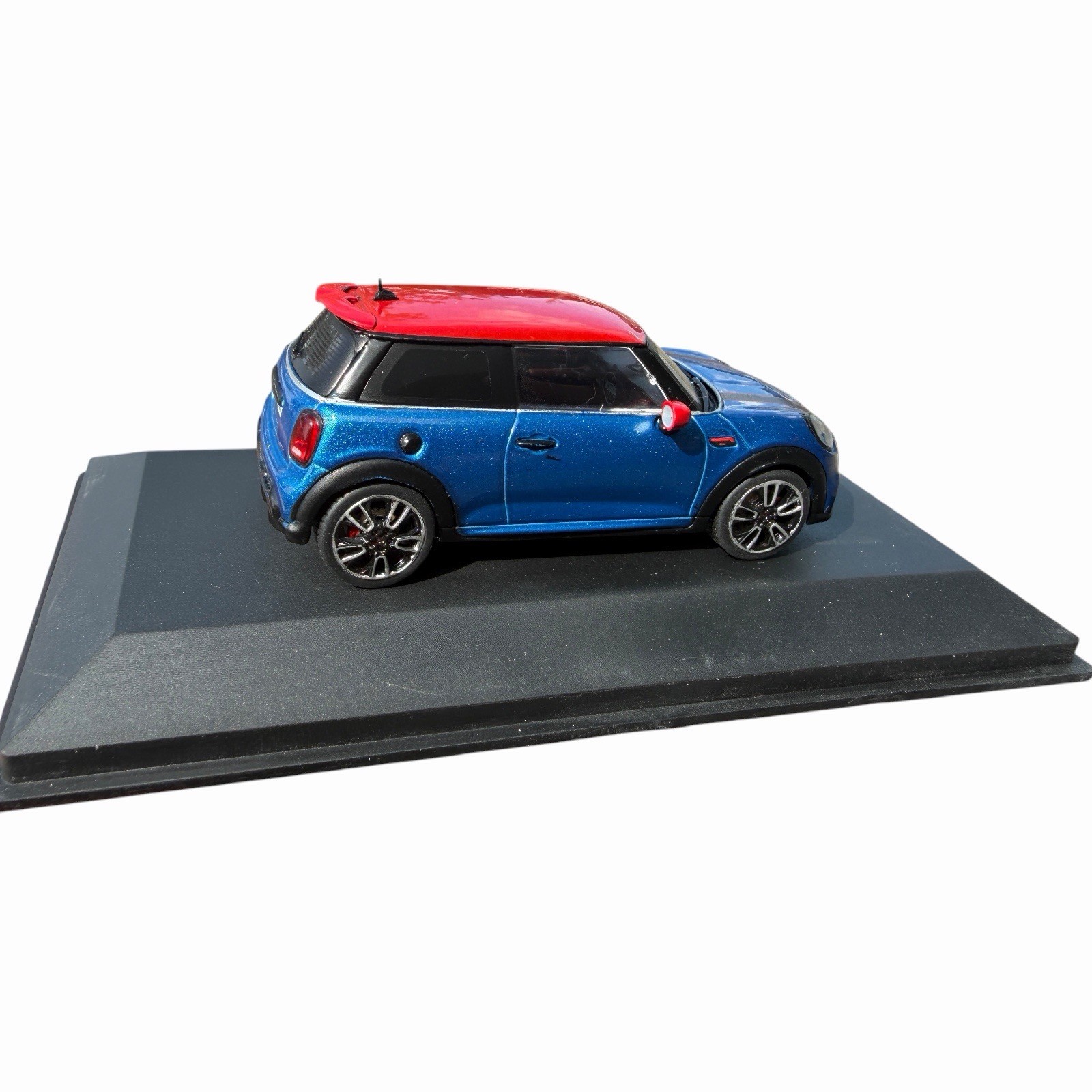 F56 MINI Cooper S John Cooper Works Blue Diecast car 1:43 Scale