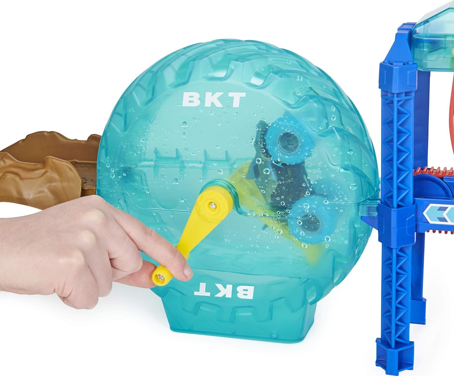 Megalodon Monster Wash: Immersive Color-Changing Water Playset for Children 3+