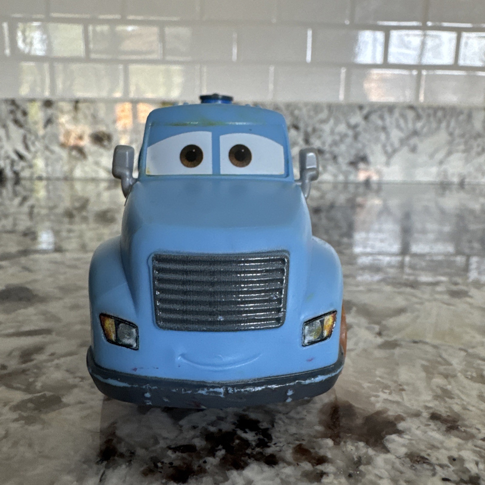 DISNEY CARS 3 MR. DRIPPY FROM SMASH & CRASH STUNT SET DEMO DERBY RARE