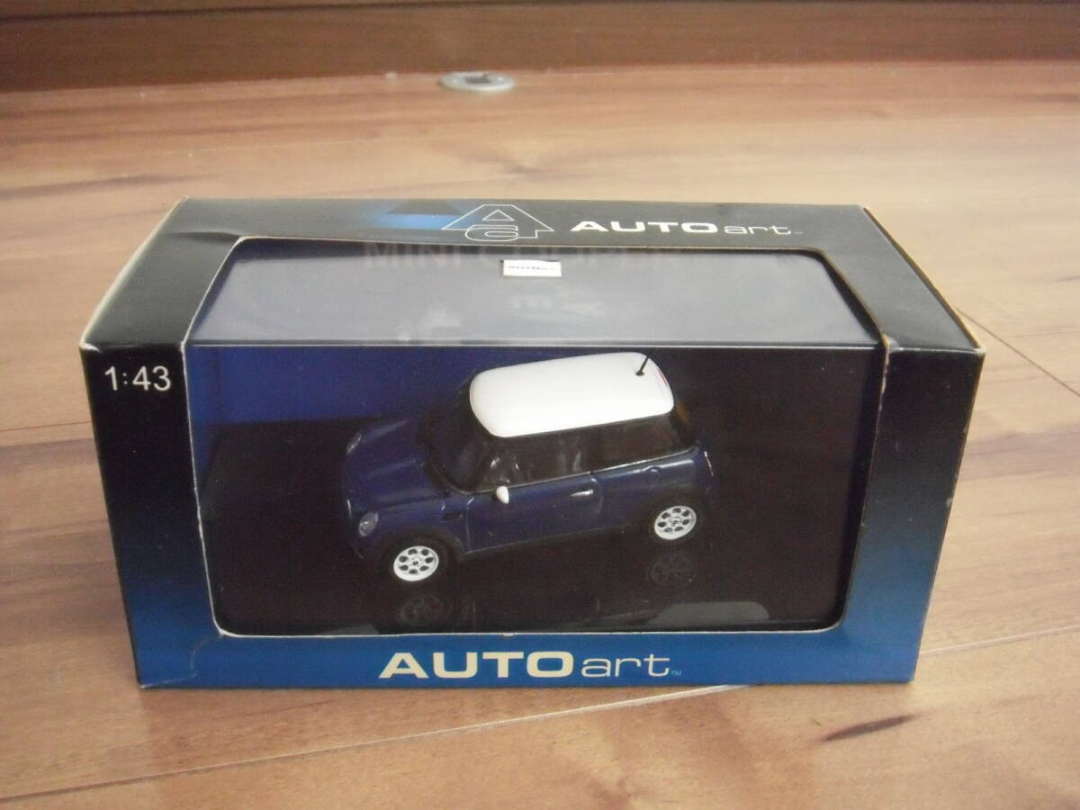Autoart BMW Mini Cooper Diecast Blue