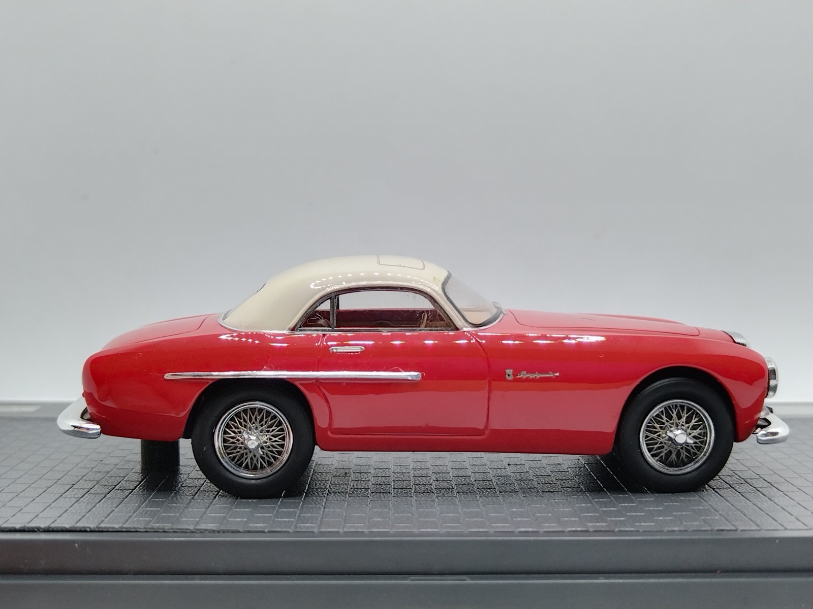 MATRIX 1/43 Jaguar XK120 Flying Jaguar Coupe Pininfarina 1952. Super Rare!