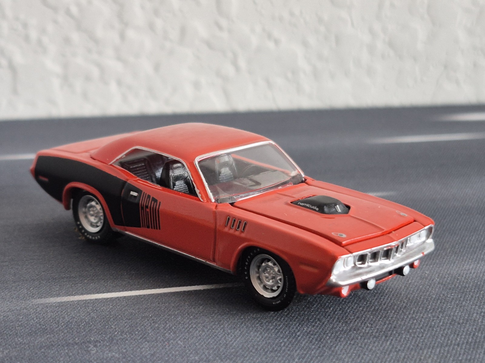 Plymouth HEMI Cuda 426 HEMI 50th Anniversary Limited Edition Orange 1/64