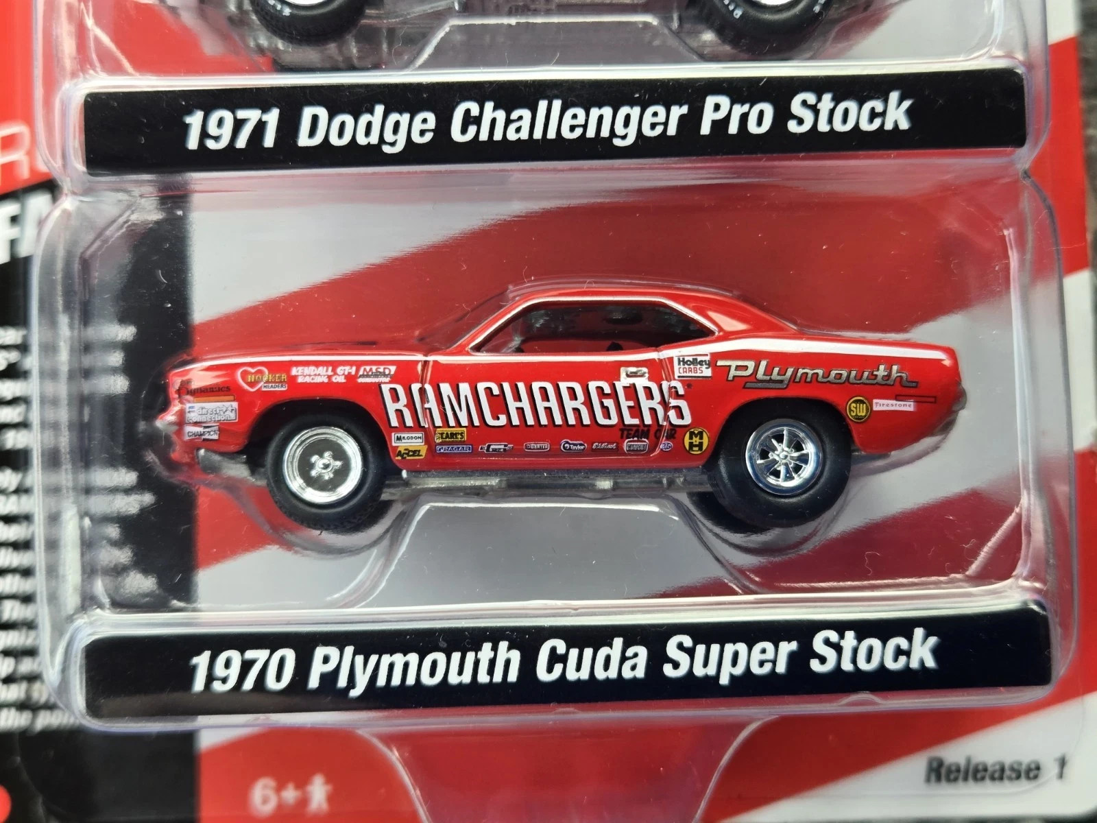 Johnny Lightning Twin Pack 1971 Challenger 1970 Plymouth Cuda-free shipping