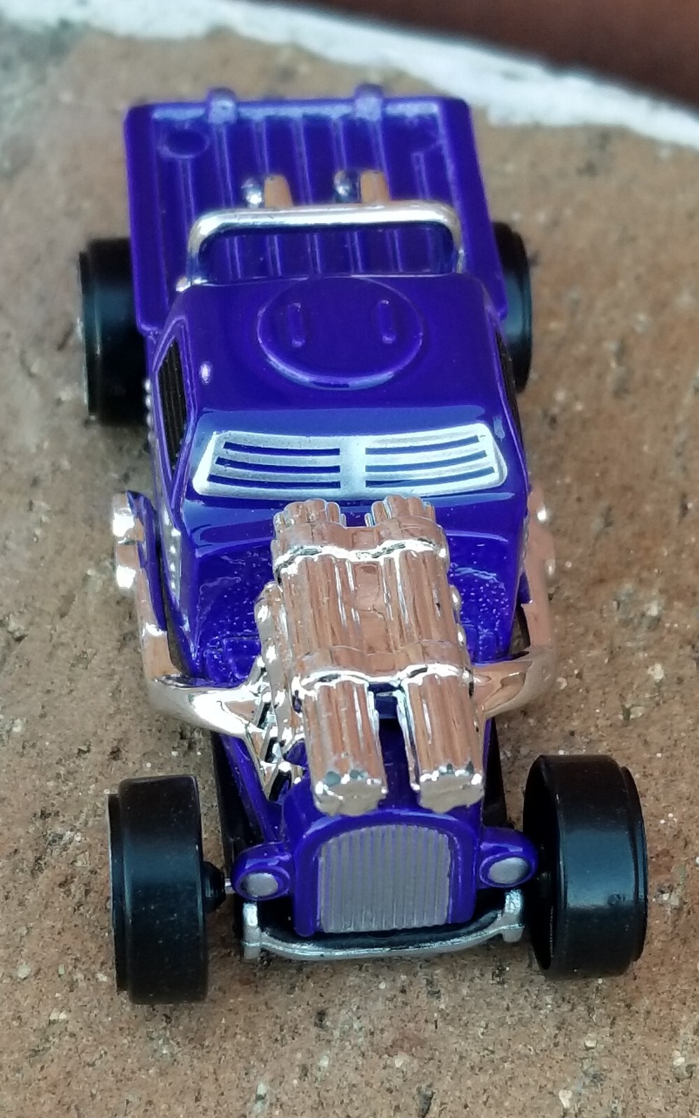 Maisto Leadslinger 1:64 Scale LOOSE Purple 