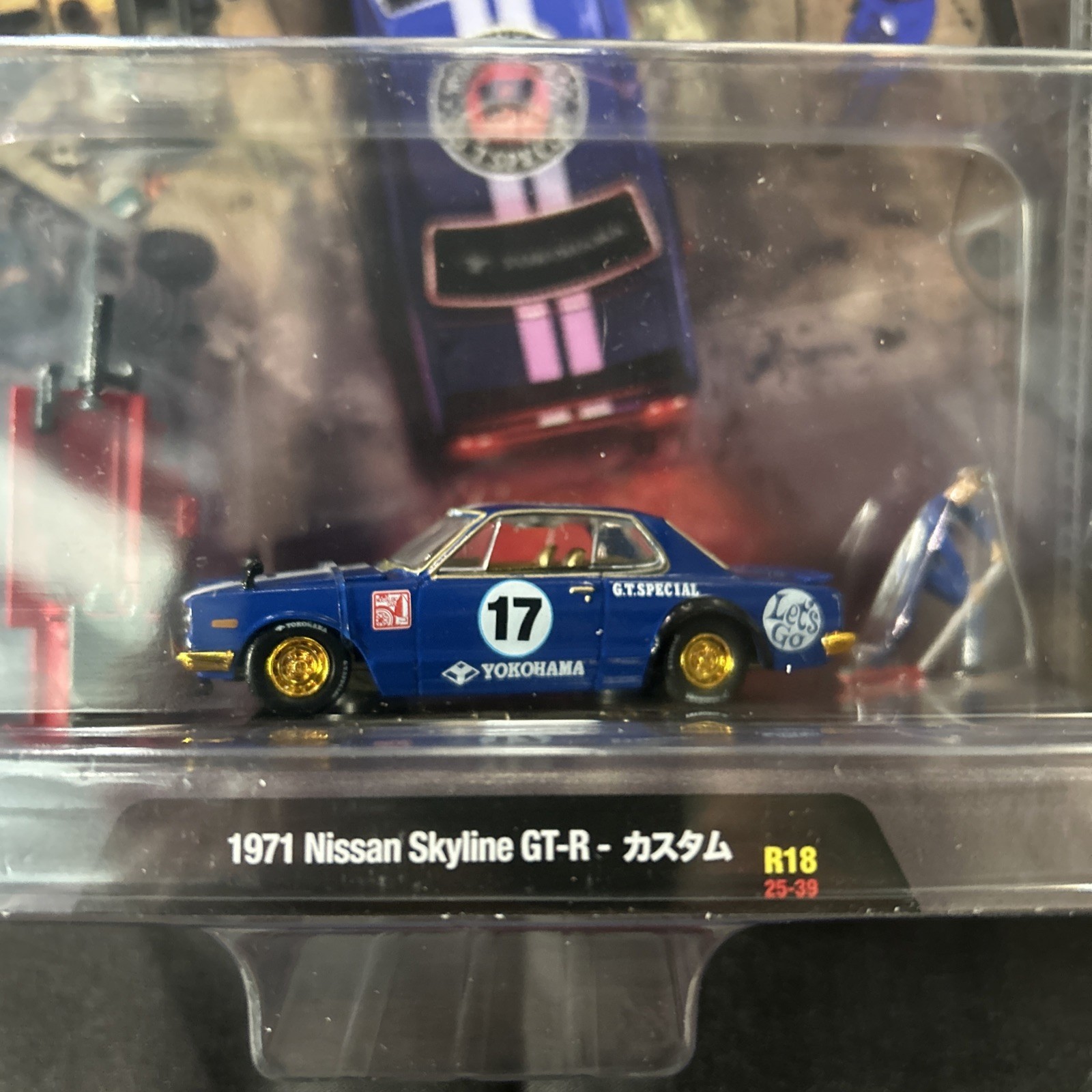 M2 DIORAMA CHASE. 1966 FORD GT40 MK II GULF & 1971 Nissan Skyline. Lot Of 2