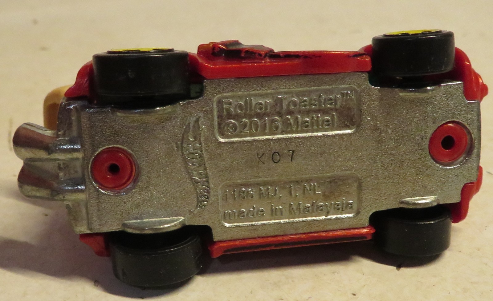Hot Wheels Die Cast Car Roller Toaster Sweet Rides Series Red 2016 Malaysia Loos