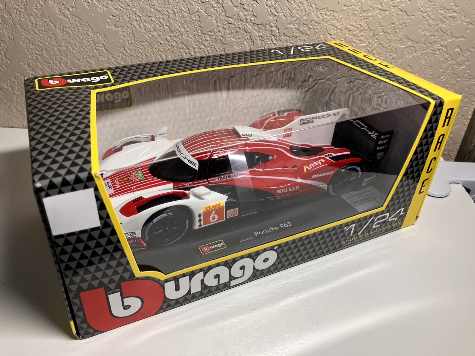 BBURAGO 2024 PORSCHE 963 #6 PORSCHE PENSKE FIA WEC LE MANS 1:24 DIE CAST 28042