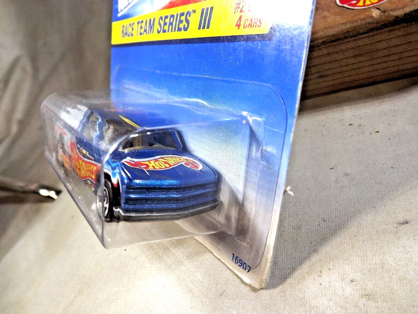 1997 Hot Wheels #534 Race Team Series lll 2/4 CHEVY 1500 Blue w/Chrome 5 Spokes