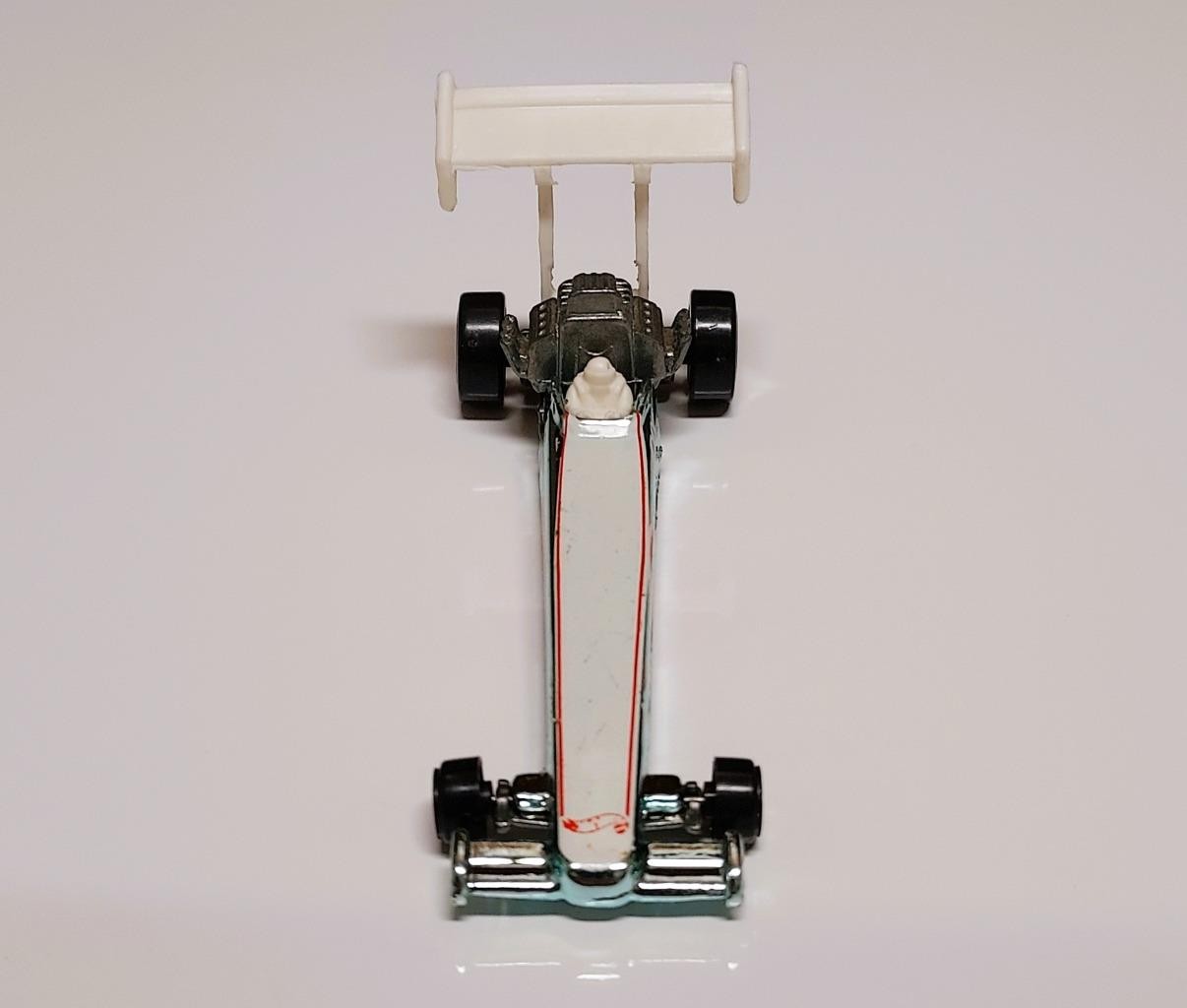 Hot Wheels Driven to the Max Rear Engine Dragster in Chrome Racing Metals Series