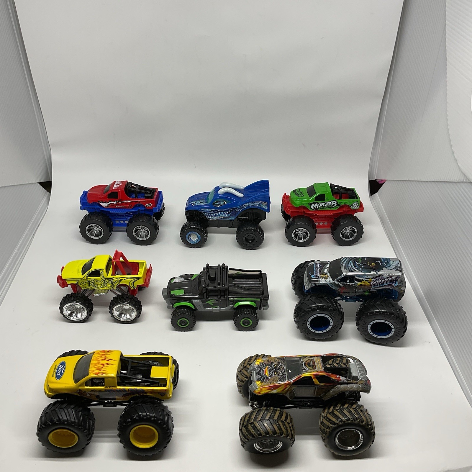 Hot Wheels Monster Jam Trucks Lot Of 8, (3) Die Cast And (5) Plastic