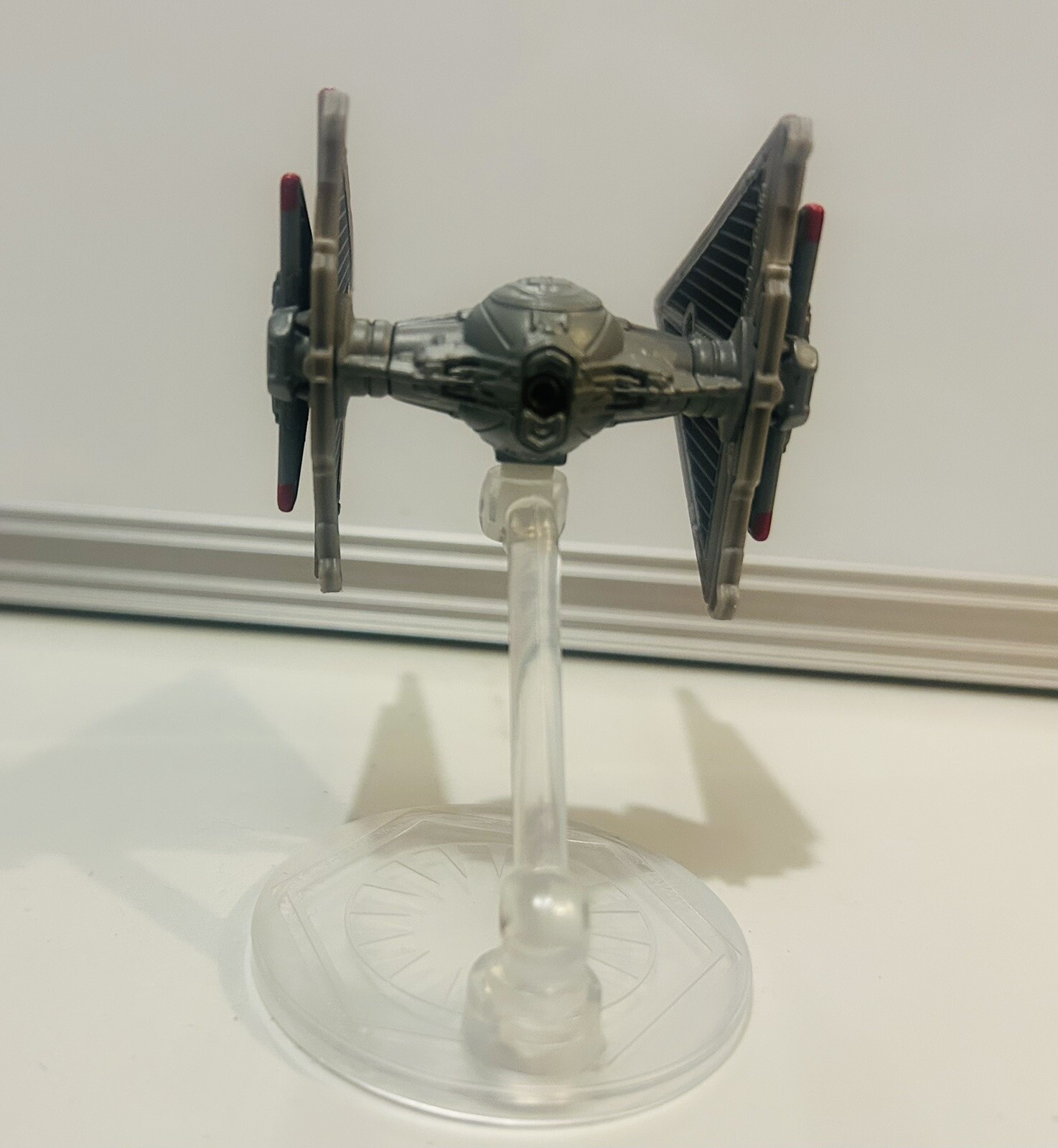 Tie Dagger Star Wars Hot Wheels sith fighter ship diecast toy with Stand