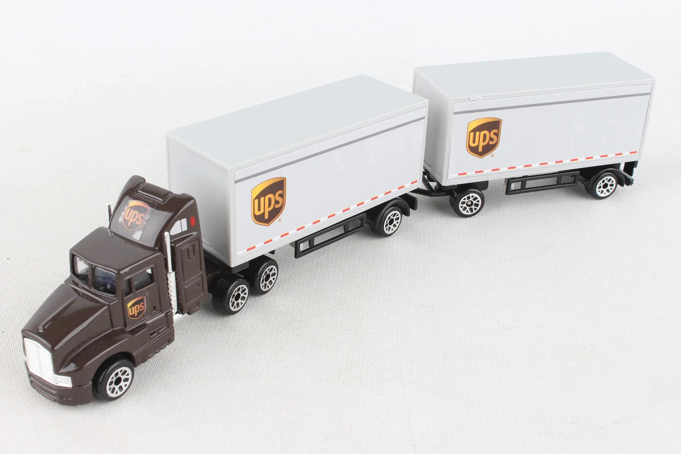 UPS 8″ TRACTOR w DOUBLE TRAILER TRUCK REALTOY DARON TOYS DIECAST 1:87