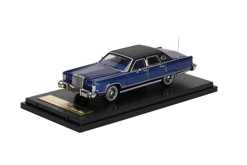 Turning Crush x SunStar 1:64 1979 Lincoln Continental Town Car Diecast Model Car