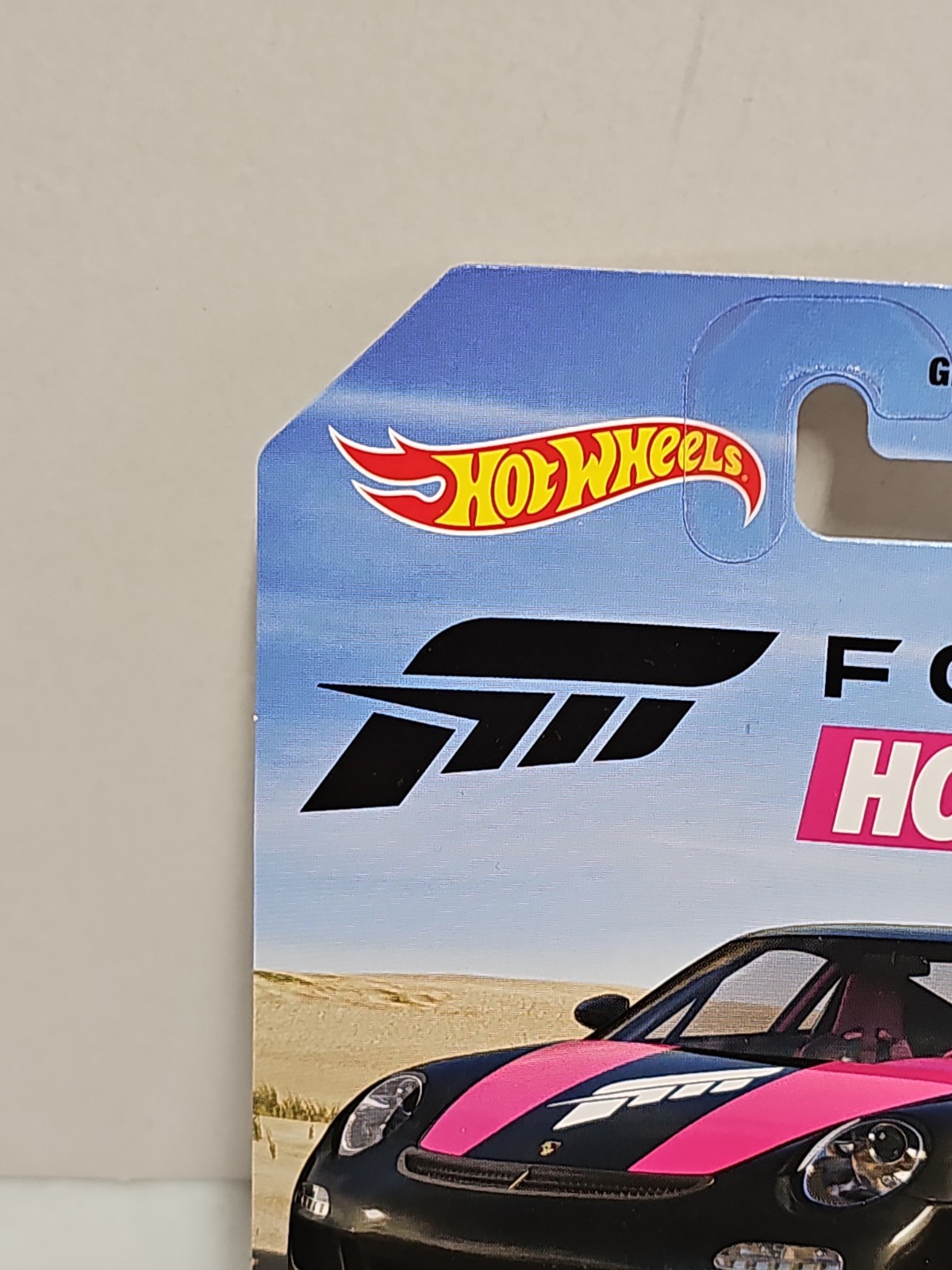 Hot Wheels 2021 Forza Horizon Porsche 911 GT3 RS 2/5 Black and Pink