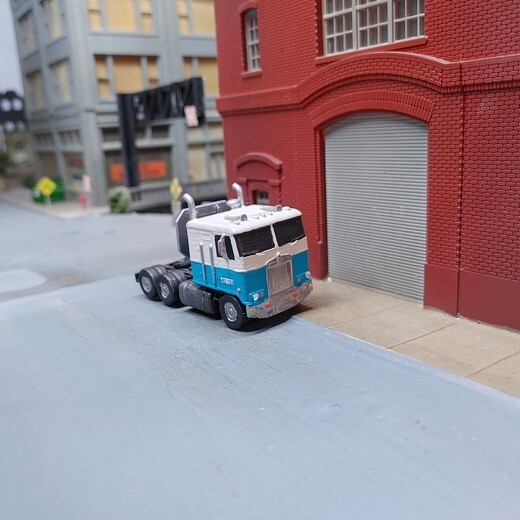 Custom Built 1/87 HO Scale 3D Printed Kenworth K1000 Cabover Semi Tractor