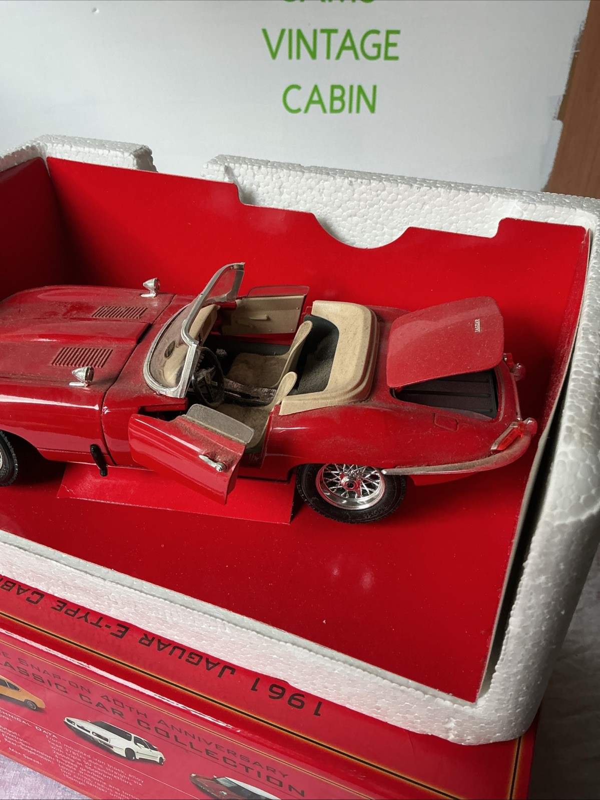 Snap-On 1961 Jaguar E-Type Cabriolet 40 Years Tatty Box And Dusty Car
