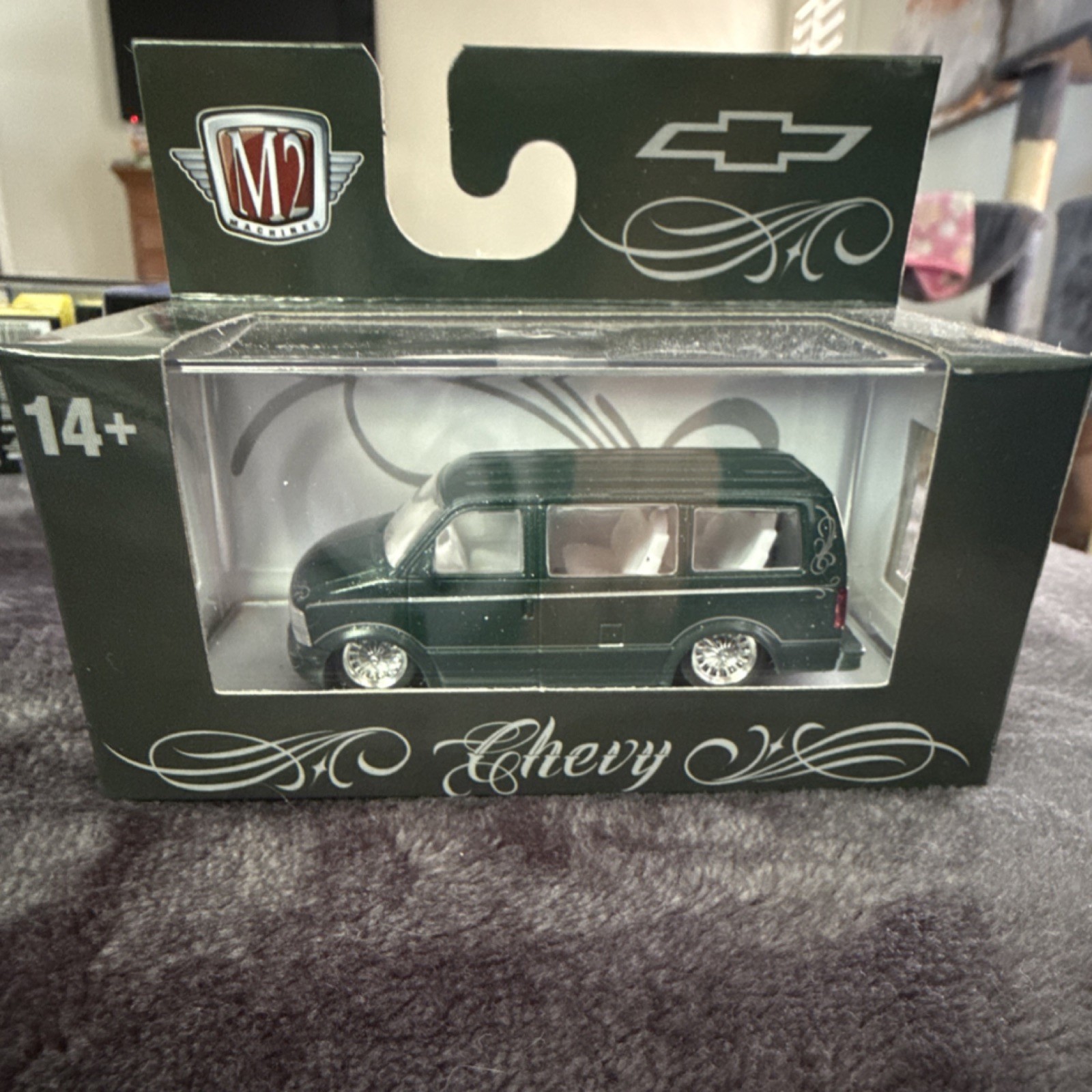 M2 Machines Chevrolet 1:64 Diecast Green Van for Boys & Girls Ages 14 Years & Up
