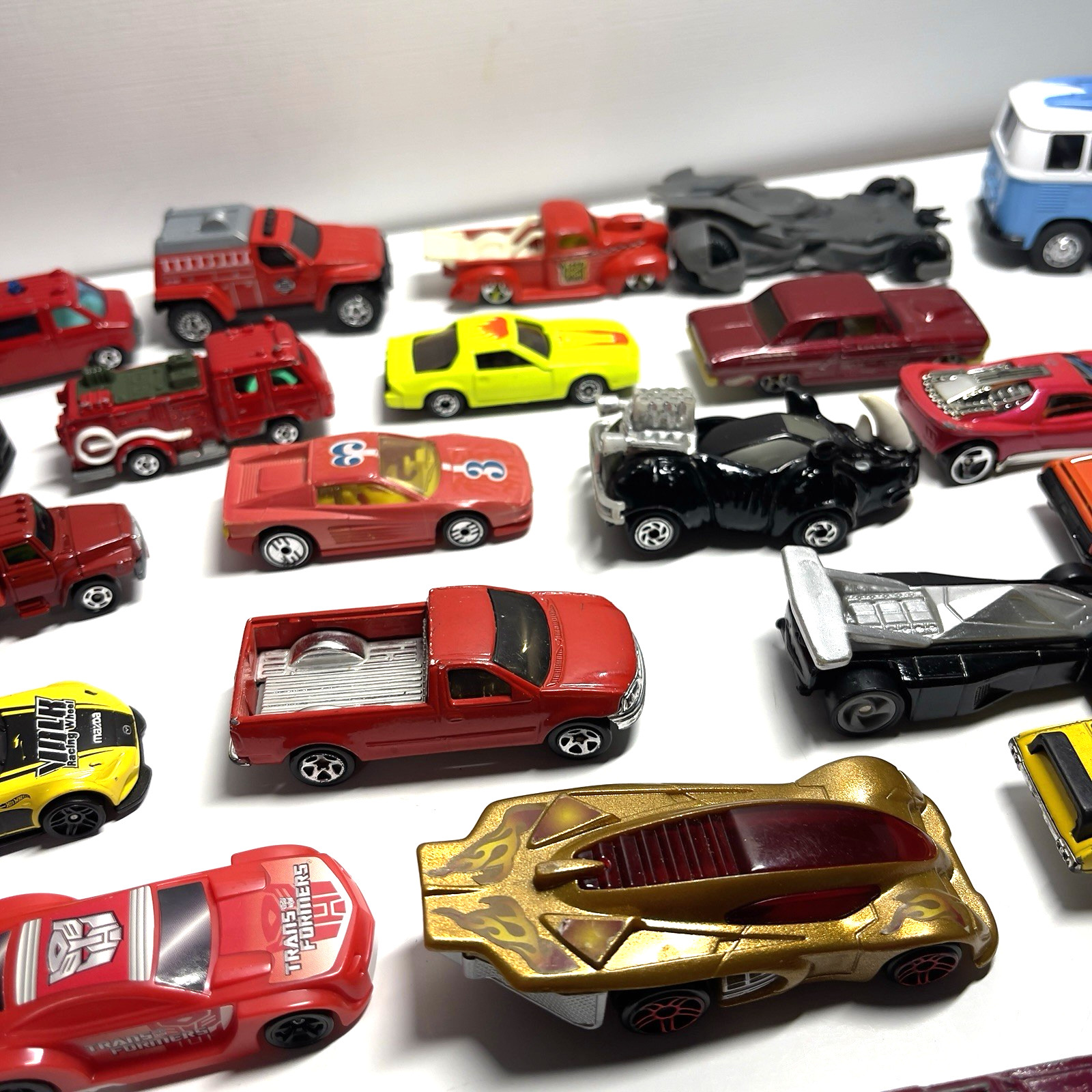 Hot Wheels Tonka Diecast Lot Of 27 Vintage 1:64 Scale Cars/Truck Various Brands